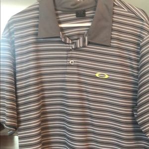 Men’s Oakley golf shirt
